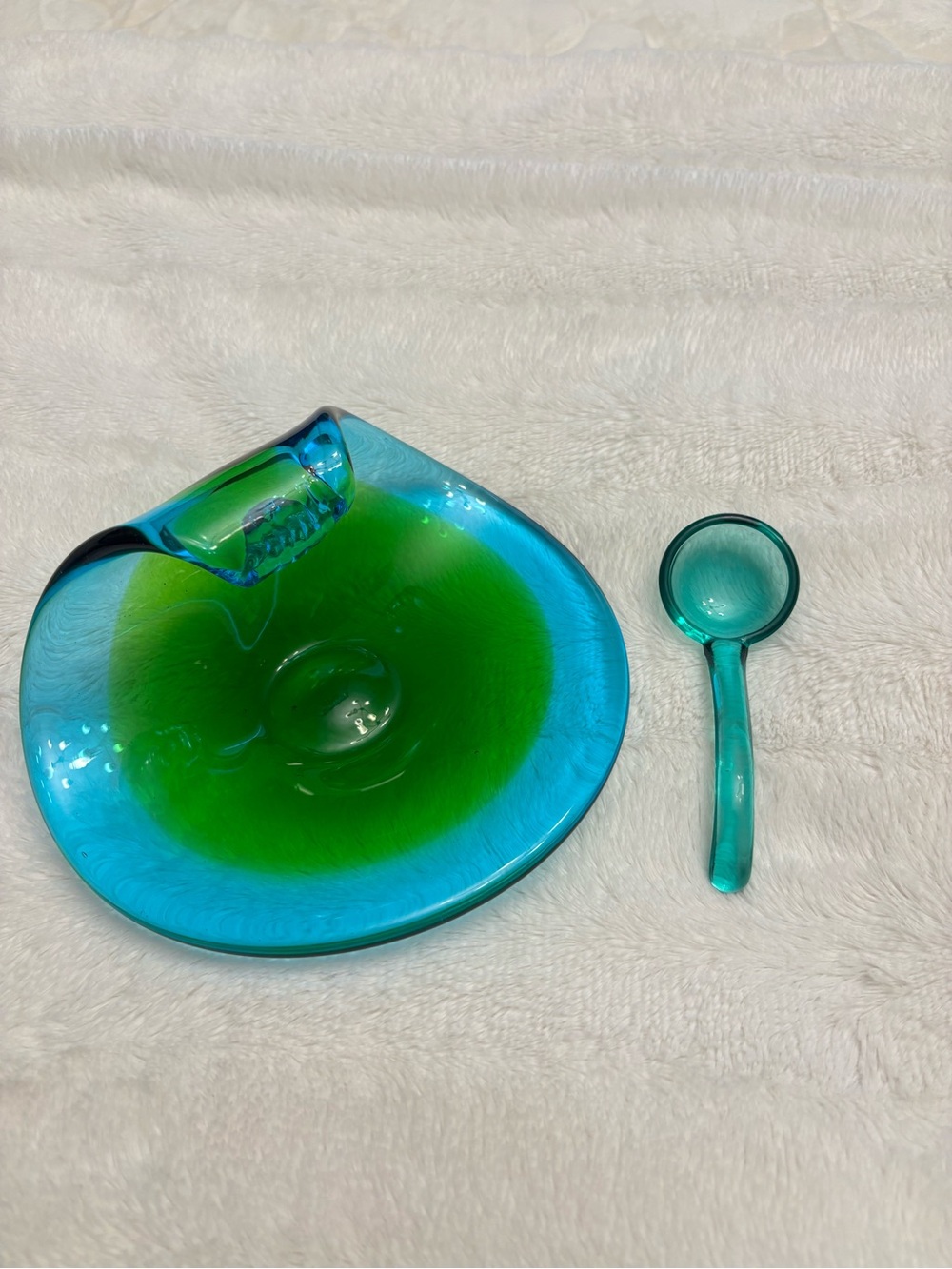 Beautiful Mcm retro vintage Murano glass bowl with spoon